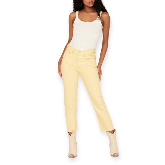 LEVI’S Cropped High Rise Straight Leg Raw Hem Yellow Jeans Size 27 NEW - Picture 1 of 10